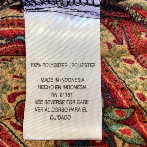 H: AGORA SzM Ruffle Blouse with Beads & Fabric Flower - Picture 7 of 8